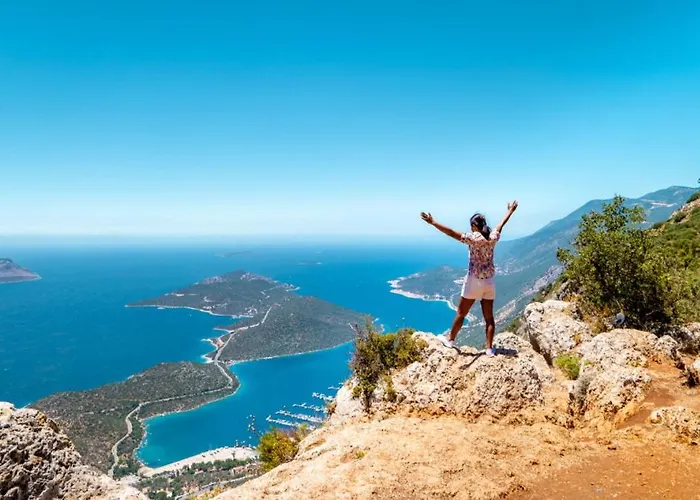 A Dreamy Luxury Two-bedroom With A Special View Of The Forest, Mountains And Sunset *