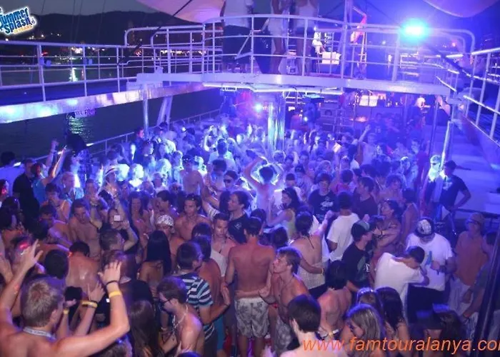 A Dreamy Luxury Two-bedroom With A Special View Of The Forest, Mountains And Sunset * Аланія