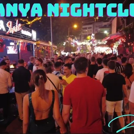 A Dream House With A Dream View In Royal Park Lägenhet