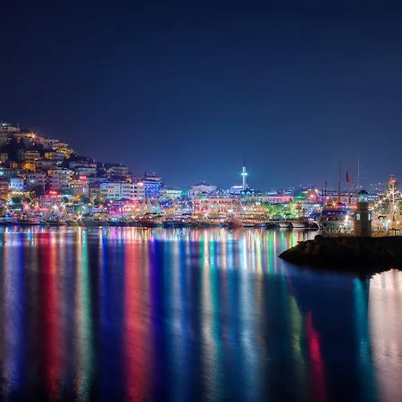 A Dream House With A Dream View In Royal Park *